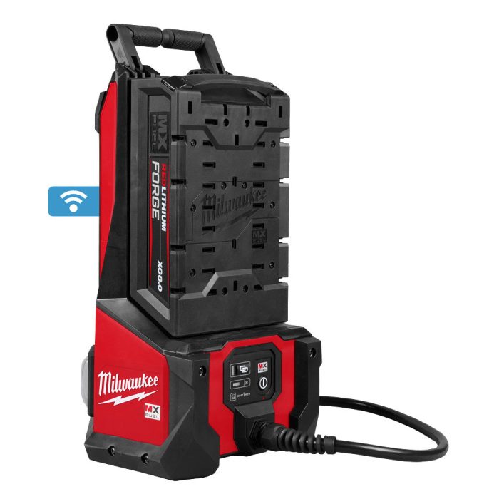 Milwaukee MXF372-2XC MX FUEL High Cycle Concrete Vibrator Kit - Image 1