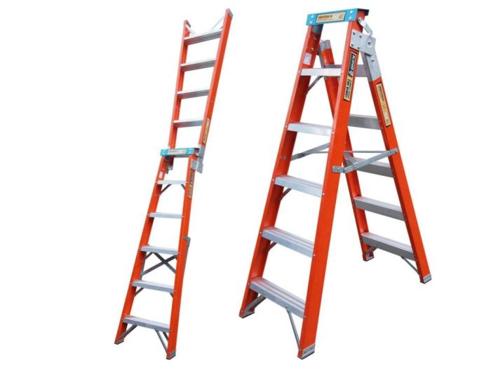 1.8m - 3.2m King Fibreglass Step And Extension Ladder - Non Conductive And Versatile - Image 1